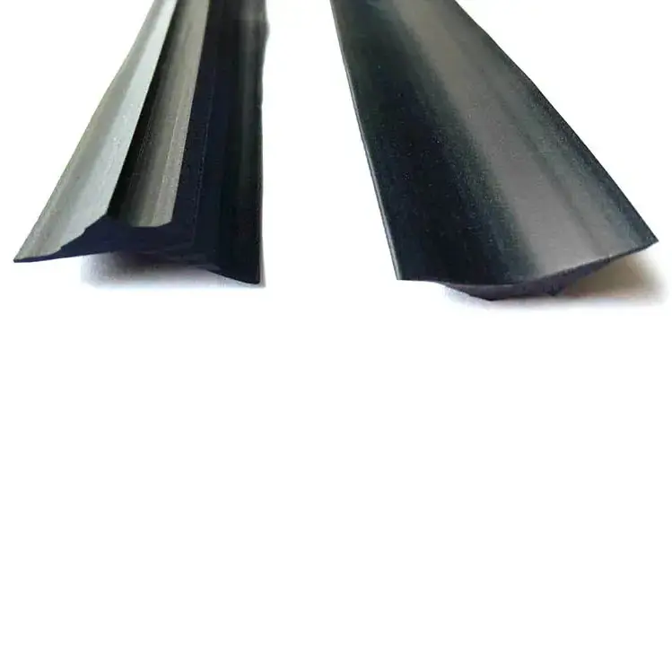 PVC skirting board for connection of homogeneous flooring 1.jpg