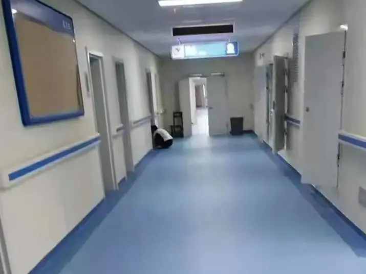 What about the fireproofing grade of he homogeneous vinyl ?