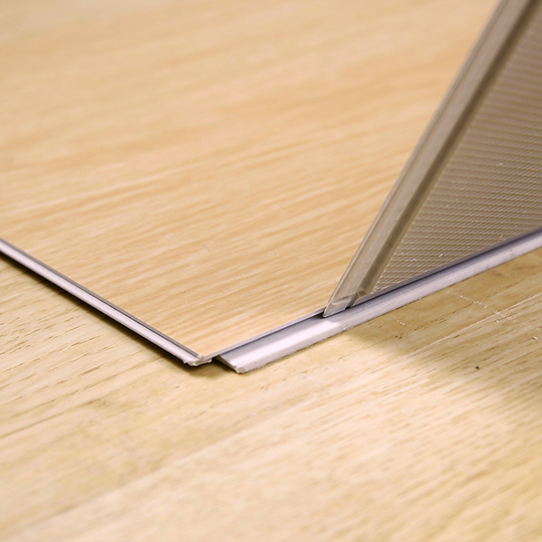 100% NEW VIRGIN MATERIAL SPC Rigid core laminate vinyl flooring.