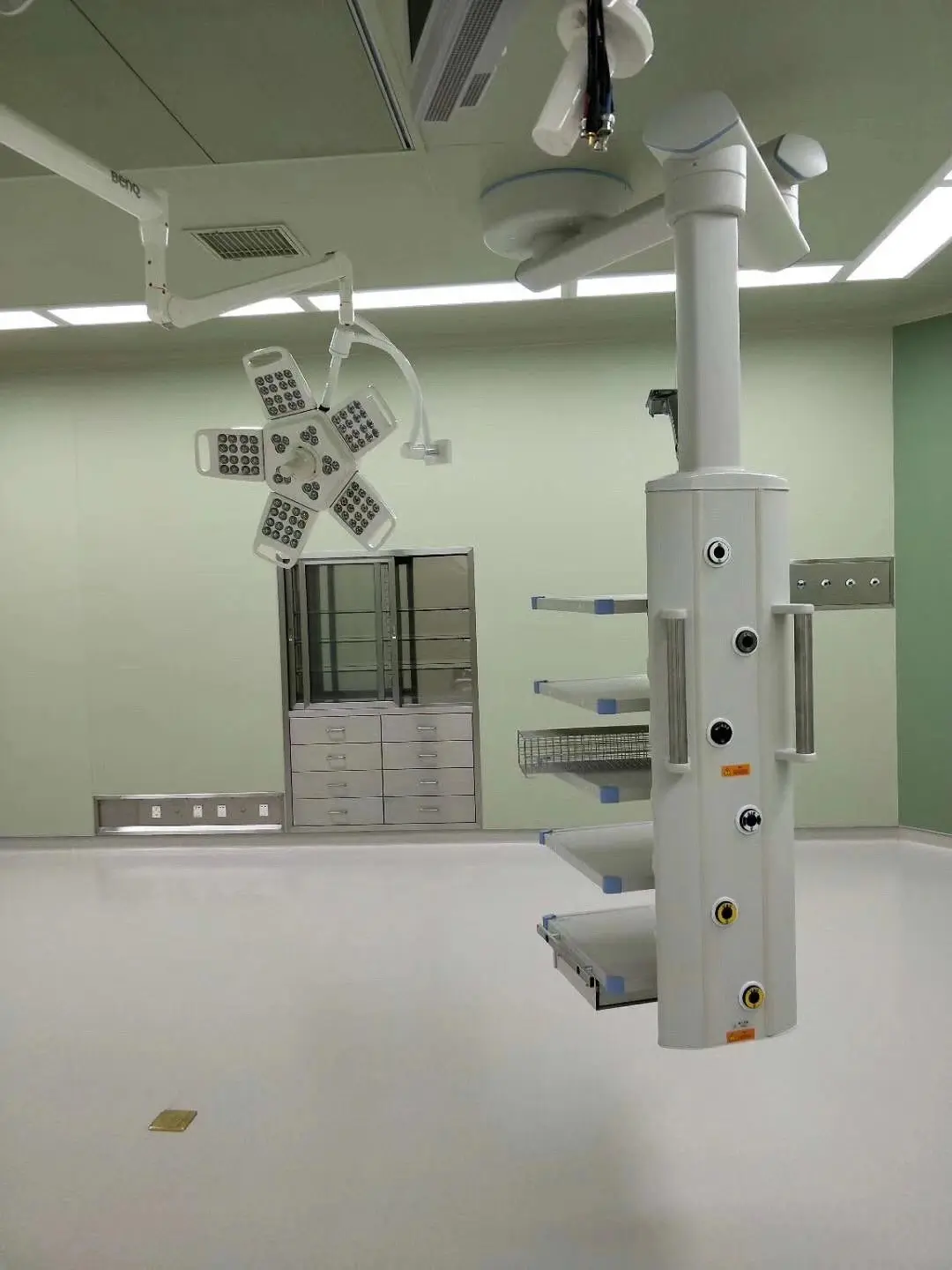 The application of homogeneous PVC vinyl flooring in hospital7.jpg